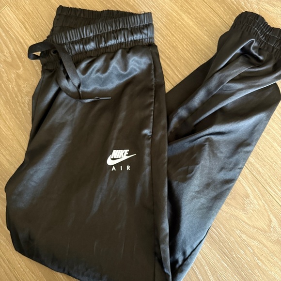 Nike AIR black satin tracksuit joggers women’s size medium - Picture 2 of 7